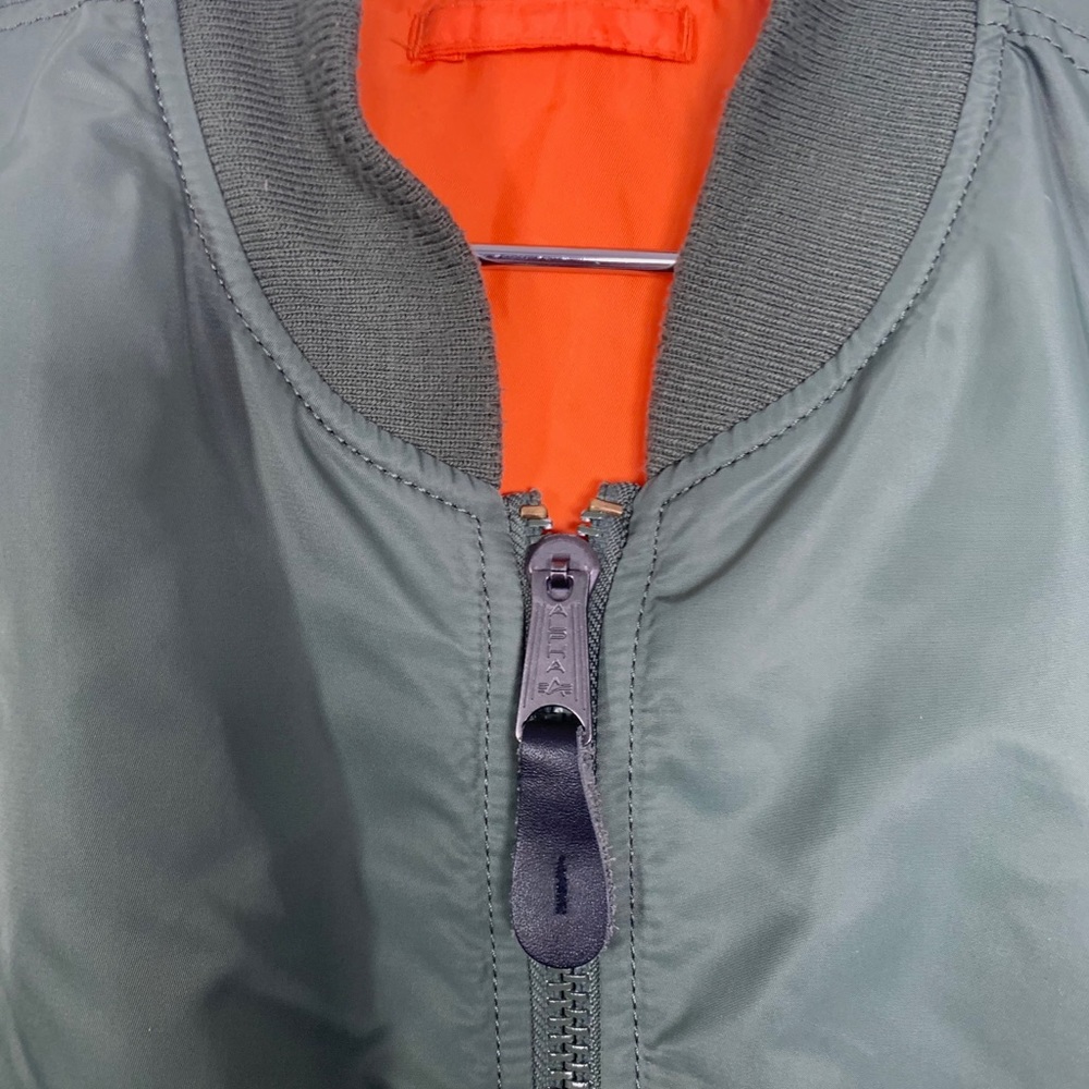 VTG Alpha Industries Reversible MA-1 Flight Bomber - Picture 4 of 13